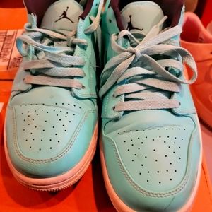 Low retro air jordan